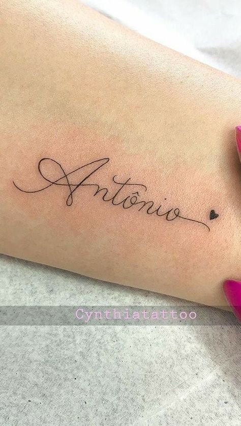 Name Tattoo For Boyfriend, Tatoos Names, Boyfriends Name Tattoo, Fine Line Name Tattoo, Boyfriend Name Tattoo, Tattoo Nome, Sons Name Tattoos, Boyfriend Name Tattoos