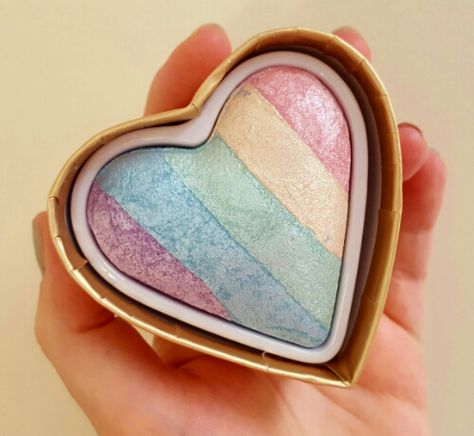 make-up rainbow highlight highlighter 🌈 I HEART Makeup REVOLUTION UNICORN BLUSH highlighter ILLUMINANTE RAINBOW LIM Ed. | Health & Beauty, Make-Up, Face Rainbow Highlights, I Heart Makeup, Heart Makeup, Heart Rainbow, Unicorn Makeup, Liquid Highlighter, Blush Highlighter, Makeup Swatches, Highlighter Makeup