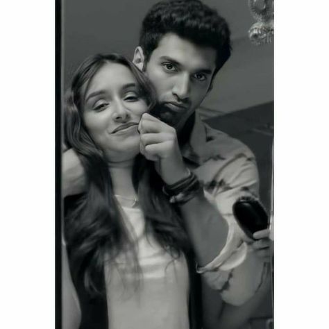 Murtuza Kutianawala, Ok Jaanu Aesthetic, Ok Jaanu Movie, Ok Jaanu, Roy Kapoor, Vintage Bollywood Aesthetic, Shraddha Kapoor Cute, Desi Love, Bollywood Couples