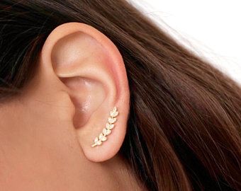 Kimberly on Etsy Double Ear Piercings, Gold Ear Climbers, Ear Crawler, Ear Climbers Earrings, Ear Crawlers, Estilo Real, Hammered Hoop Earrings, Ear Climber, Open Hoop Earrings