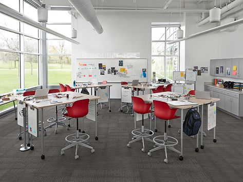 Steelcase active learning classroom Coworking Office Design, Active Learning Classroom, Alternative Seating Classroom, Rolling Table, Alternative Seating, Classroom Style, Classroom Tables, Classroom Layout, Active Learning