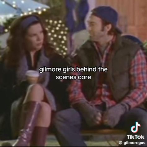 gilmore girls, bts, gilmore girls edit #bts #gg #gilmore Gilmore Girls Bts, Gilmore Girls Behind The Scenes, Gilmore Girls Jess, Lorelei Gilmore, Gilmore Guys, Team Logan, Scene Core, Lorelai Gilmore, Rory Gilmore