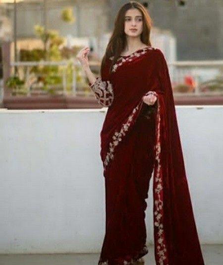 Red Saree Wedding, Velvet Saree, Stylish Kurtis Design, Function Dresses, Saree Wearing Styles, Modest Maxi Dress, Indian Sari Dress, Fancy Sarees Party Wear, Silk Saree Blouse Designs