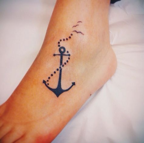 Small Anchor Tattoos, Fingerprint Tattoos, Chain Tattoo, Unique Small Tattoo, Matching Best Friend Tattoos, Anchor Tattoo Design, Anker Tattoo, Cross Tattoos For Women, Foot Tattoos For Women