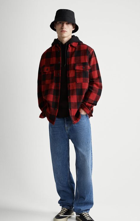 Red Checkered Shirt Outfit Mens, Red Flannel Outfit Aesthetic, Black And Red Flannel Outfit, Red Checkered Outfit, Red Checkered Shirt Outfit, Red Flannel Outfits, Red Flannel Outfit Men, Plaid Flannel Shirt Outfit, Red Flannel Outfit