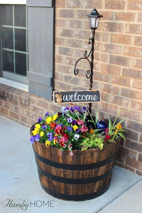 Best Country Decor Ideas for Your Porch - Whiskey Barrel Planter - Rustic Farmhouse Decor Tutorials and Easy Vintage Shabby Chic Home Decor for Kitchen, Living Room and Bathroom - Creative Country Crafts, Furniture, Patio Decor and Rustic Wall Art and Accessories to Make and Sell http://diyjoy.com/country-decor-ideas-porchs Country Decor Ideas, Whiskey Barrel Planter, Spring Porch Decor, Shabby Chic Home Decor, Decor For Kitchen, Barrel Planter, Shabby Chic Home, Shabby Chic Bathroom, Have Inspiration