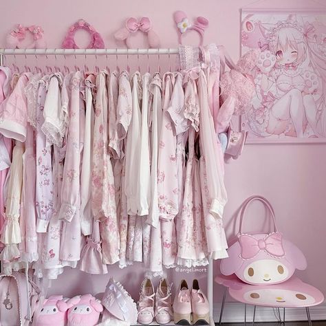 victoria ʚ♡ɞ on Instagram: "୨୧┈ ʚ♡ɞ ┈୨୧ my melody princess wardrobe ~ 🎀 ʚ┈୨♡୧┈ɞ #cutecore #pinkaesthetic #pinkcore #pinkfeed #pinkfashion #girlyfashion #princesscore #himekaji #lizlisa #lizlisamymelody #lizlisa_instasnap #lizlisalove #lizmelo #kawaiifashion #kawaiistyle #harajukufashion #jfashion #mymelody #mymelodylover #マイメロディ #マイメロ #sanrio #sanriocore #sanrioaesthetic #kawaiiaesthetic #kawaiicore #kawaiifeed #yumekawaii #pastelkawaii #pastelaesthetic" My Melody Bedroom Aesthetic, Hello Kitty Wardrobe, Sanriocore Room, My Melody Bedroom, Kawaiicore Room, Kawaiicore Aesthetic, Cutecore Room, Princess Wardrobe, Kawaii Room Ideas