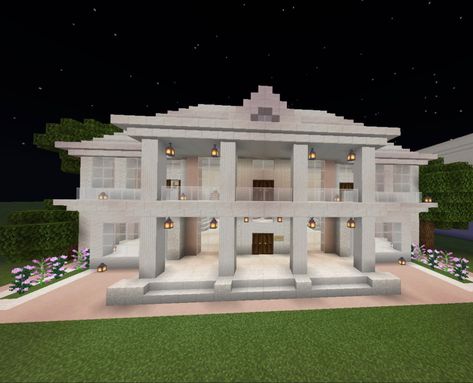 Symmetrical Minecraft House, Square Minecraft Houses, White Minecraft Mansion, Minecraft House Mansion, White Minecraft House, White House Minecraft, Terracotta House Minecraft, Kawaii World Minecraft, Minecraft Quartz House