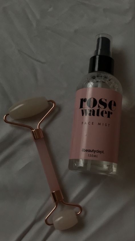 self care items Face Mist Aesthetic, Face Serum Aesthetic, Rose Water Aesthetic, Rose Water Face Mist, Serum Packaging, Self Care Items, Water Aesthetic, Aesthetic Roses, Face Mist