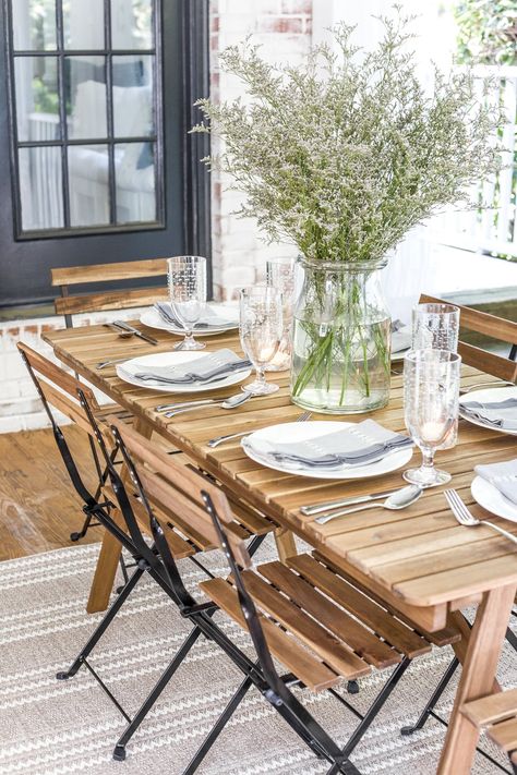 Summer Back Porch Tour - Bless'er House Outdoor Dining Table Setting, Farmhouse Dining Rooms Decor, Farmhouse Patio, Pallet Patio, Table Farmhouse, Outdoor Dining Room, Slab Table, Rustic Dining Room, Patio Dining Table