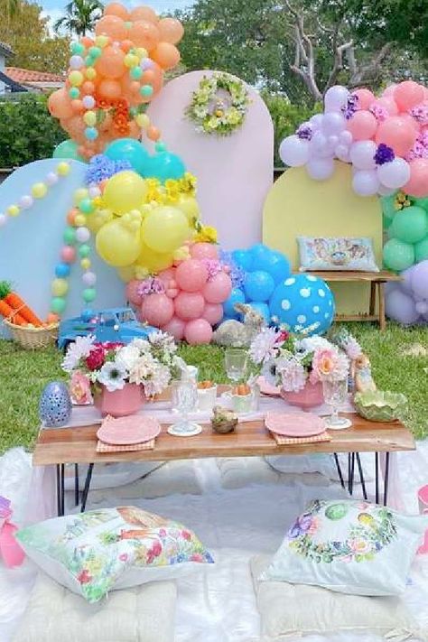 Easter Picnic Decorations, Easter Picnic Ideas, Easter Party Decorations, Easter Picnic, Easter Party Ideas, Easter Party Decor, Picnic Decorations, Garden Cakes, Baby Shower Party Favors