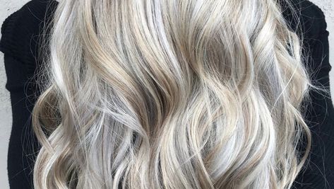 Grey Blending Highlights Going Gray, Grey Transition Hair Highlights, Herringbone Highlights, Going Grey Transition, Grey Blonde Hair, Texas Hair, Grey Blonde, Gray Hair Growing Out, Highlights And Lowlights