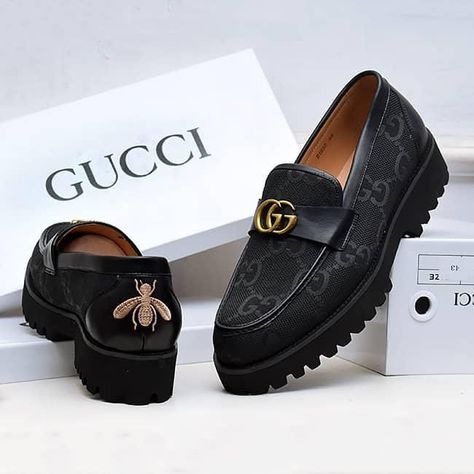 Formal Shoes For Men Classy, Best Sandals For Men, Gucci Shoe, Gents Shoes, Black Men Fashion Swag, Black Shoes Men, Gentleman Shoes, Sandals For Men, Leather Brogues