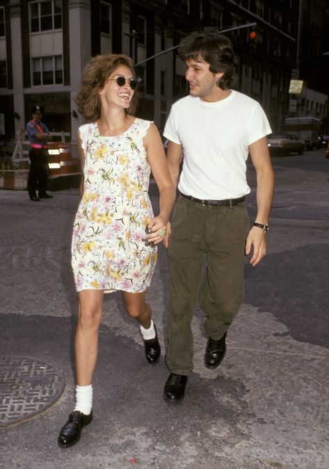 Julia Roberts Street Style, Nostalgia Fashion, Julia Roberts Style, Outfits 90s, 90s Outfit, Minimal Outfit, Style Inspiration Fall, Julia Roberts, 90s Style