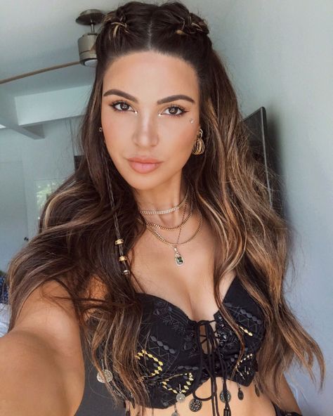 Cochella Hair, Coachella Hair, Coachella 2018, Concert Hairstyles, Rave Hair, Negin Mirsalehi, Top Hairstyles, Festival Hair, Grunge Hair