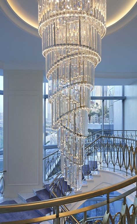 Large Chandelier, Crystal Chandelier Lighting, Staircase Chandelier, Function Room, Design Aesthetics, Luxury Chandelier, The Lounge, Amazing Photo, Luxury Homes Interior