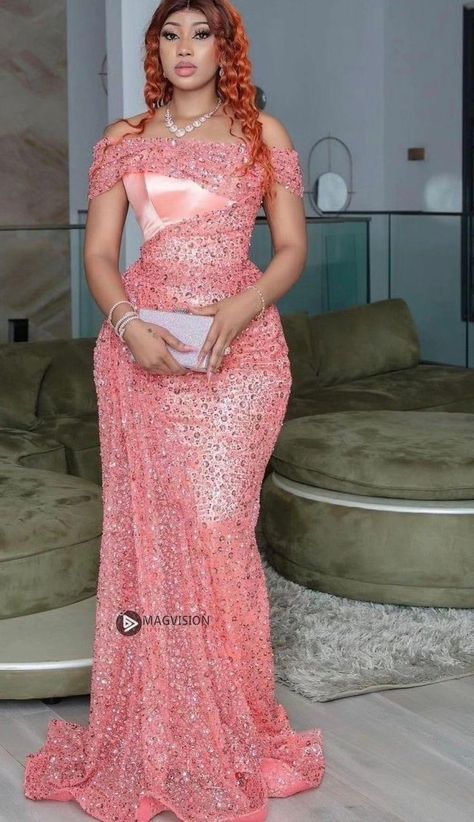 Gorgeous Bridesmaid Dresses Lace, African Women Lace Dress, Lace Dress Classy For Wedding, African Lace Dresses Nigerian Fashion, Aso Ebi Dresses Lace, Wedding Guest Lace Dresses, Lace Styles For Wedding Guest, Styles For Wedding Guest, Dress Styles For Wedding