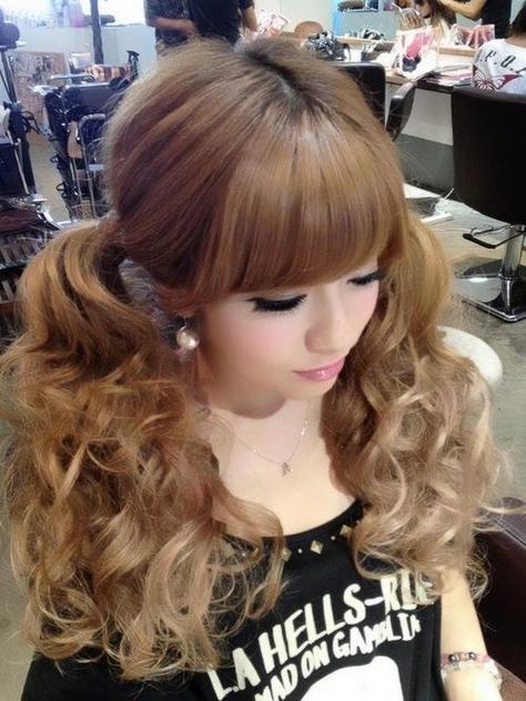 Gyaru hair Gyaru Hair, Hair Color Pastel, Kawaii Hairstyles, Pigtail Hairstyles, Grunge Hair, Brown Hair Colors, Ponytail Hairstyles, Pretty Hairstyles, Beauty Salon