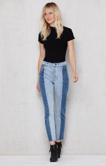 Shin Wash Mom Jeans Kendall Jenner Casual, Throwback Fashion, Sporty Swimwear, The Perfect Jeans, Jeans Pacsun, Mom Jeans Outfit, Skater Girl Outfits, Patched Jeans