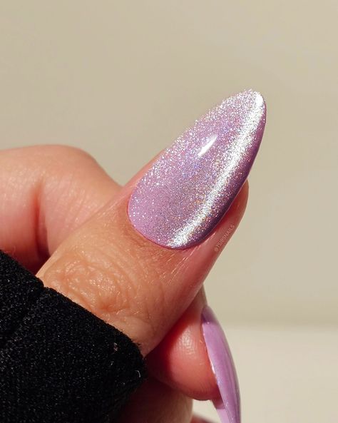 the weather has been getting a bit more chilly near Toronto, how about for where you are? ✨️💜 swipe to see the cateye in motion 👉 Ft. @leminimacaron Lilac Blossom* use code TSIBS15 to save! 🫶 @amazonca Mannfi gel polish crystal cat's eye 003 *PR • Gifted Product • No Obligation to Post • affiliate* #cateye #magneticnails #gelpolish #pressonnails #hypnotizing_arts #satisfying #lilacnails #purpleaesthetic Lilac light purple cateye velvet magnetic gel nail polish, simple easy very demure nail... Cateye Magnet Nails, Cat Eye Lilac Nails, Lilac Cat Eye Nails, Cat Eye Purple Nails, Purple Cateye Nail, Purple Velvet Nails, Purple Cat Eye Nails, Cateyes Nails, Velvet Nails