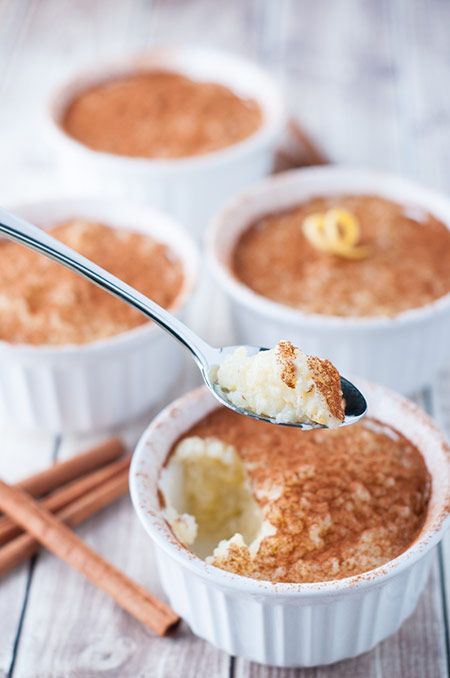 Portuguese Rice Pudding, Portuguese Rice, Portuguese Dishes, Rice Pudding Recipe, Brazilian Recipes, Portuguese Desserts, Portuguese Cuisine, Portuguese Food, Brazilian Food