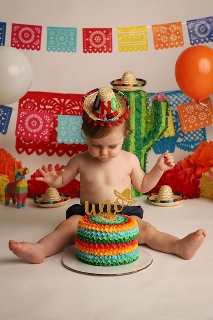 Mexican Birthday Parties, Fiesta Cake, Fiesta Birthday Party, Mexican Birthday, First Birthday Pictures, Fiesta Theme Party, Twins 1st Birthdays, Twin First Birthday, Fiesta Theme