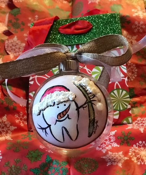 Dental Christmas Ornament Diy, Dental Ornaments, Dentist Ornaments, Tooth Ornaments, Dental Christmas, Christmas Ornament Diy, Wood Paintings, Ornament Diy, Career Exploration