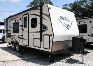 Top 5 Best Travel Trailers For Couples - RVingPlanet Traveling Van, Prepper List, Small Travel Trailer, Camp Living, Camping Trailer For Sale, Route 66 Trip, Mini Campers, Best Travel Trailers, Travel Trailer Living