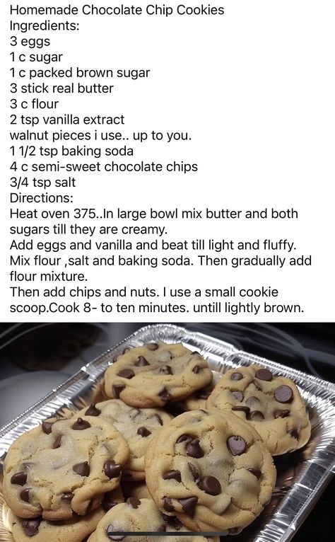 Homemade Recipe Books, Baking Treats, Chocolate Chip Cookies Ingredients, Homemade Cookbook, Homemade Chocolate Chip Cookies, Sweet Dishes Recipes, Lunch Idea, Quick Recipes Snacks, Delicious Snacks