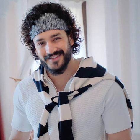 Akhil Akkineni Hd Pics, Akhil Akkineni, South Actors, Telugu Hero, Iranian Beauty, Beautiful Blonde Hair, Pokemon Wallpaper, Allu Arjun, Avengers Wallpaper