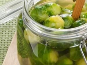 Savor the Unique Flavor of Frog Balls (Pickled Brussels Sprouts): A Tangy Twist on a Classic Pickle - NewsBreak Frog Balls, Pickled Brussels Sprouts Recipe, Salted Honey Pie, Crispy Parmesan Potatoes, Hot Bacon Dressing, Short Ribs Slow Cooker, Parmesan Chicken Wings, Garlic Parmesan Chicken Wings, British Dishes