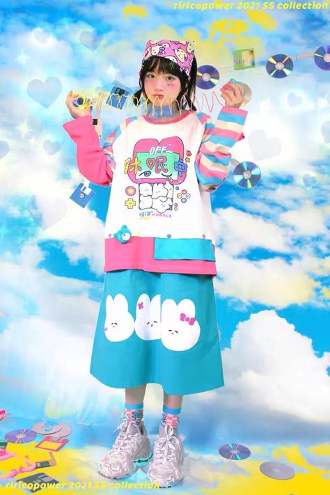 Harajuku Winter Fashion, Candy Core Outfits, Athstetic Outfits, Hello Kitty Fit, Yume Kawaii Fashion, Candy Core, Harajuku Winter, Core Outfits, Silly Clothes