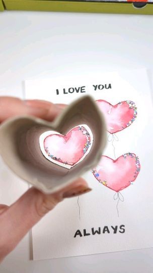 Painting Idea For Beginners, Valentines Watercolor, Paint Easy, Watercolor Hearts, Easy Wreaths, Watercolor Birthday Cards, Simple Birthday Cards, Toilet Paper Rolls, Diy Watercolor Painting