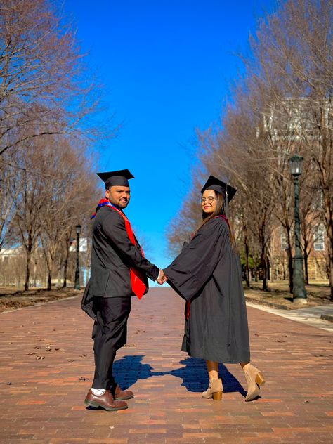 High School Graduation Picture Ideas, Graduation Couple, Couple Graduation Pictures, Couple Graduation, High School Graduation Pictures, Graduation Picture Ideas, Graduation Photo Ideas, Graduation Picture, Graduation Photo