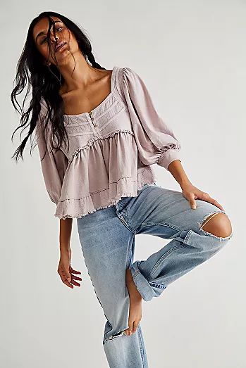 Tops - We The Free | Free People Flowy Shirt Outfit, Flowy Tops Outfit, Intentional Wardrobe, Fire Fits, Cute Blouses, Flowy Blouse, Boho Chic Decor, Flowy Tops, Plaid Tops