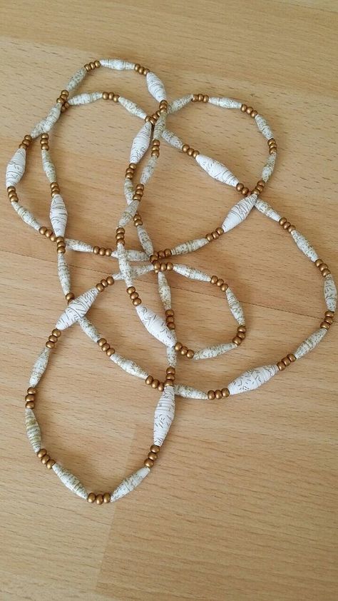 Paper Beads Diy, Pear Shaped Diamond Necklace, Paper Bead Necklace, Make Paper Beads, Paper Jewellery, Paper Beads Necklace, Quilled Jewellery, Paper Bead Jewelry, Quilling Jewelry