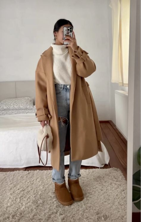 Beige Hose, Mantel Outfit, Nyc Winter Outfits, Nyc Outfits, New York Outfits, Gray Coat, Europe Outfits, Winter Fashion Outfits Casual, Outfit Chic