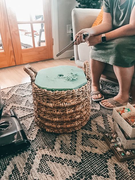 How to secure a fake tree in a woven basket Christmas Tree In Basket How To, Pencil Tree In Basket, Christmas Spotify Playlist, Christmas Tree In A Basket, Christmas Tree In Basket, Pencil Tree, Tinsel Christmas, Christmas Tree Base, Fake Christmas Trees