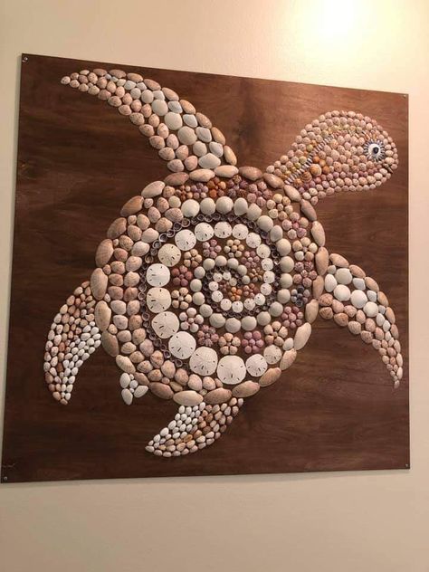 Seashell Art Diy, Beach Themed Crafts, Art Coquillage, Seashell Wall Art, Seashell Projects, Shelves Diy, Shell Crafts Diy, Sea Crafts, Ocean Crafts