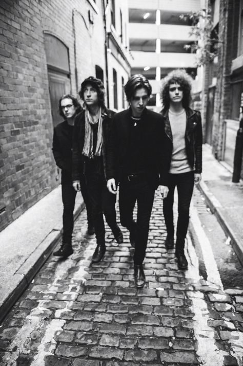 Catfish And The Bottlemen Band Shoot, Rock Band Photos, Catfish And The Bottlemen, Band Photoshoot, Band Outfits, Band Poster, Band Photography, Band Pictures, Musical Band