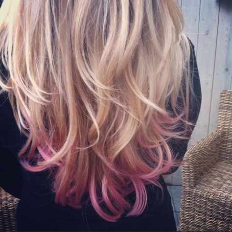 Pink Bayalage, Pinkity Drinkity, Blonde Dip Dye, Dipped Hair, Pink Dip, Pink Diy, Lumpy Space, Pink Blonde Hair, Dip Dye Hair