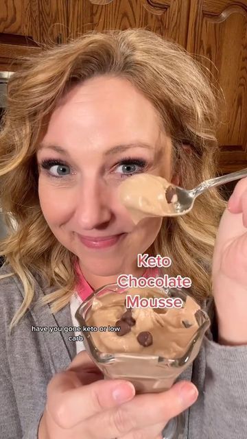 Keto Pudding, Keto Chocolate Mousse, Diet Desserts Recipes, Postre Keto, Sugar Free Chocolate Chips, Diet Desserts, Keto Dessert Easy, Keto Diet Food List, Keto Chocolate