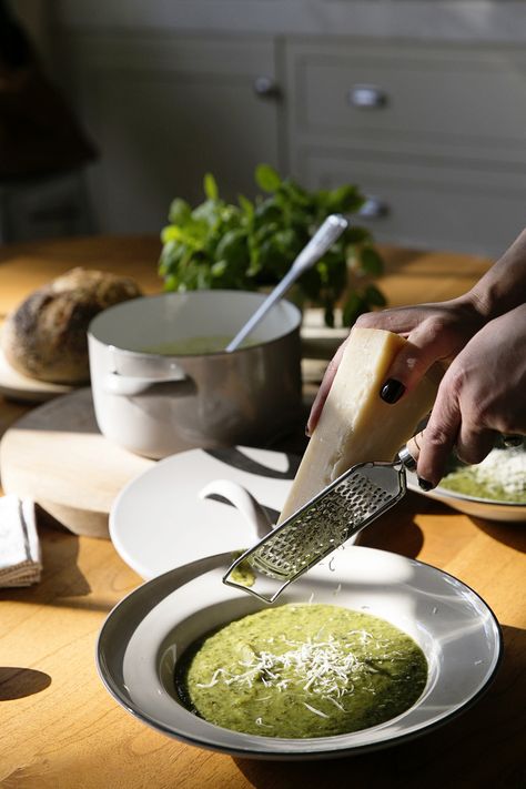 Chyka Keebaugh, Zucchini Broccoli, Soup For Lunch, Zucchini Soup Recipes, Recipe For Happiness, Zucchini Soup, Clean Eating Lunch, Pureed Soup, Broccoli Soup