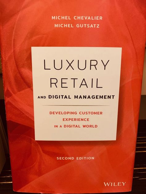 Empowering Books, Happiness Journal, Management Books, Brand Management, New Environment, Digital World, Customer Experience, Luxury Brands, Luxury Retail