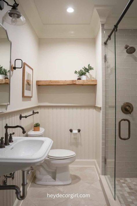 15 Amazing Modern Farmhouse Guest Bathroom Ideas - Hey Decor Girl [Latest Trending Decor Design Ideas] Modern Farmhouse Interior Design Ideas Bathroom, Small Spare Bathroom Ideas, Gray Shiplap Bathroom, Tiny Master Bath, Modern Farmhouse Guest Bathroom, Farmhouse Guest Bathroom, Small Full Bathroom Ideas, Guest Bathroom Ideas, Gray Shiplap