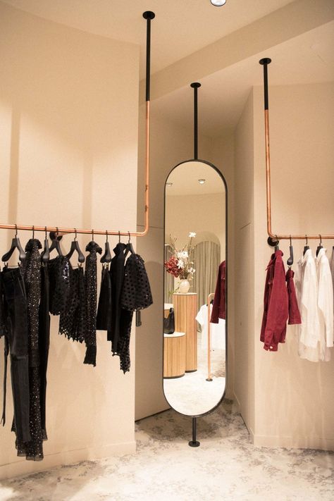 Fitting Room, Small Clothing Store Interior, Small Boutique Interior Design, Small Boutique Interior, Clothing Store Interior, Retail Store Interior Design, Clothing Store Design, Store Design Boutique, Boutique Interior Design