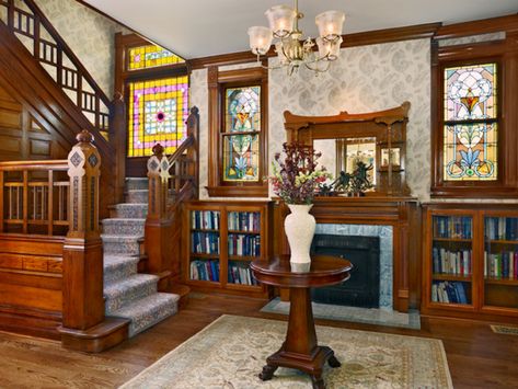 Victorian Foyer, Restored Victorian Homes, Victorian House Interiors, Victorian Interior Design, Old Victorian Homes, Old House Interior, Victorian Home Interior, Catalogue Design, Victorian Home Decor