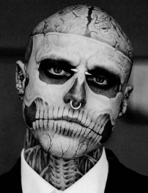 Rick Genest, Tattoo Homme, Creation Art, Halloween Makeup Scary, Body Suit Tattoo, Full Body Tattoo, Male Makeup, Skull Makeup, Skull Face