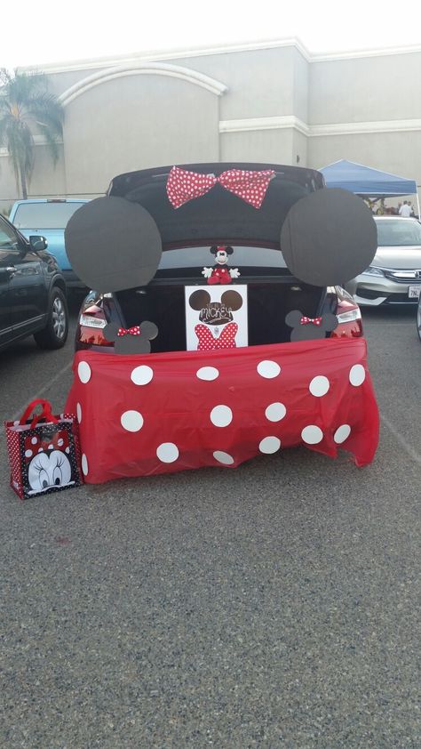 Minnie Mouse Trunk or Treat Minnie Mouse Trunk Or Treat Ideas, Minnie Trunk Or Treat Ideas, Trunk Or Treat Minnie Mouse, Minnie Mouse Trunk Or Treat, Disney Halloween Trunk Or Treat, Mickey Mouse Trunk Or Treat Ideas, Mickey Mouse Halloween Trunk Or Treat, Trunk Or Treat Mickey Mouse, Cars Trunk Or Treat Disney