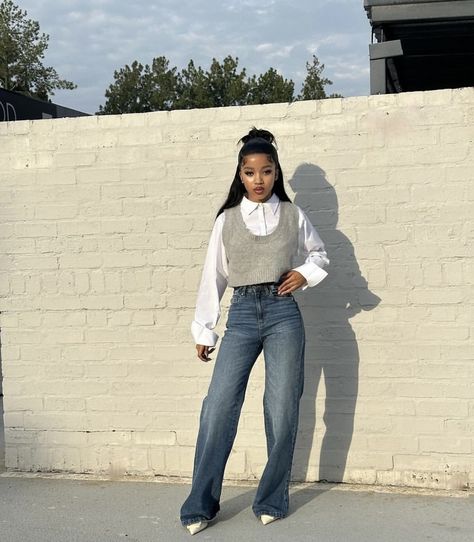 Feminine Interview Outfits, Hamptons Fall Outfit, White Button Up Shirt Outfit Black Women, Capricorn Venus Aesthetic Outfit, Smart Casual Office Wear, Dope Fashion Outfits, Chic Work Outfit, Street Style Outfits Casual, Cute Professional Outfits